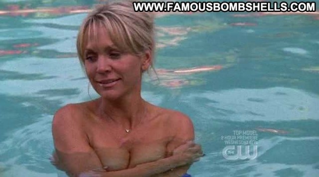 Barbara Alyn Woods One Tree Hill Stunning Gorgeous Celebrity Sensual