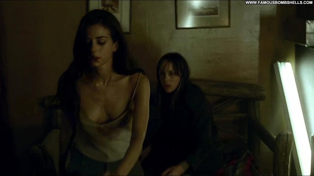 Mia Kirshner Brunette Skinny Medium Tits Celebrity Bombshell Sultry