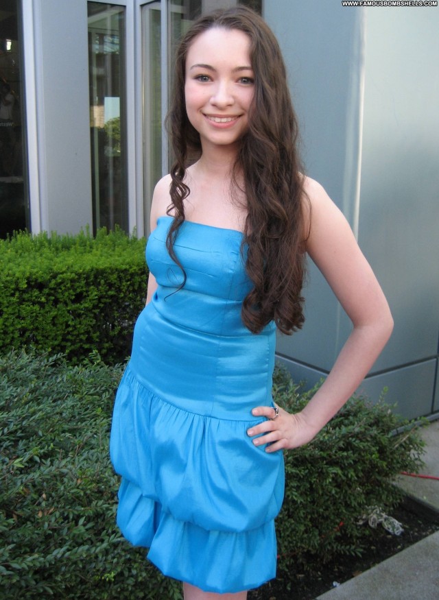 Jodelle Ferland Miscellaneous Sultry Nice Brunette Beautiful