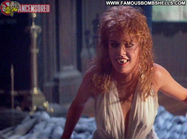 Amanda Bearse Fright Night Sultry Pretty Cute Celebrity Brunette