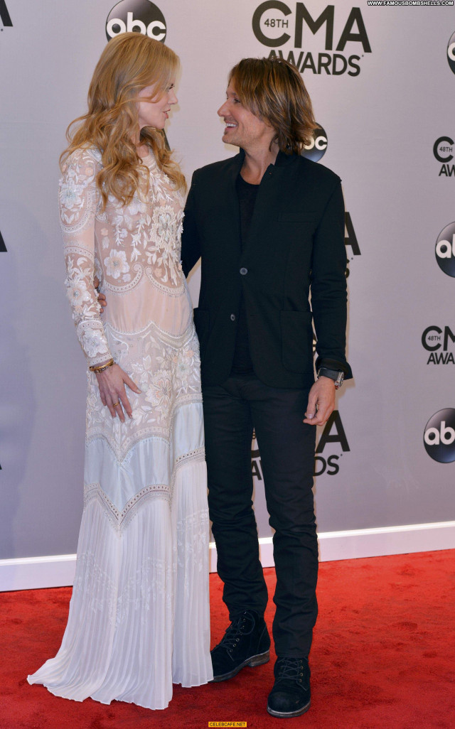 Nicole Kidman Cma Awards Posing Hot Beautiful Awards Celebrity See