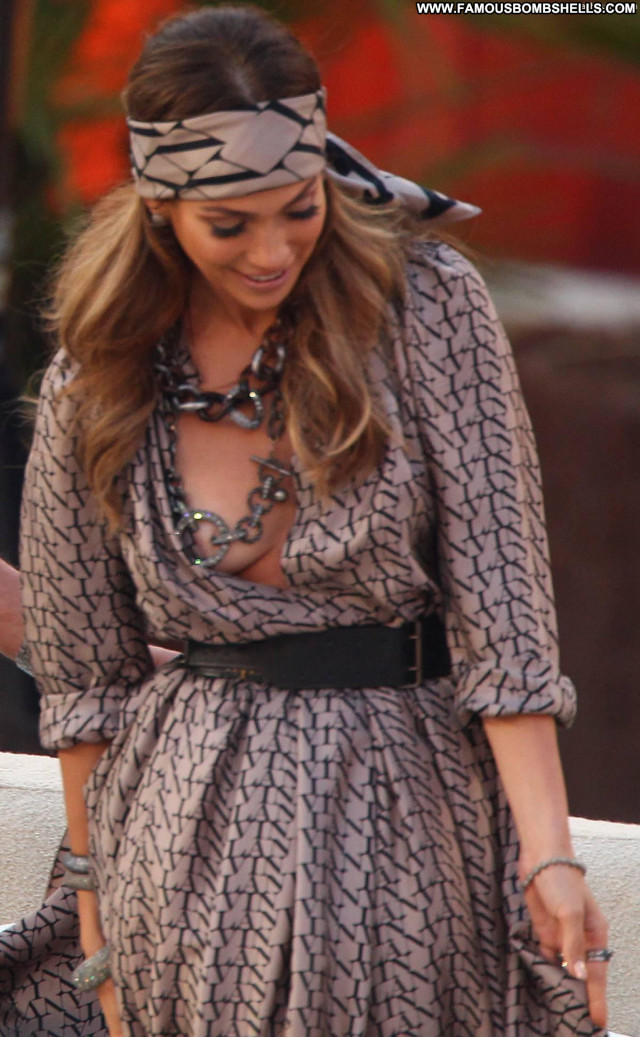Jennifer Lopez The Dress Posing Hot Latin Bra Beautiful Babe Braless