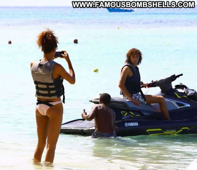 Imaan Hammam Posing Hot Barbados Celebrity Bar Paparazzi Beautiful