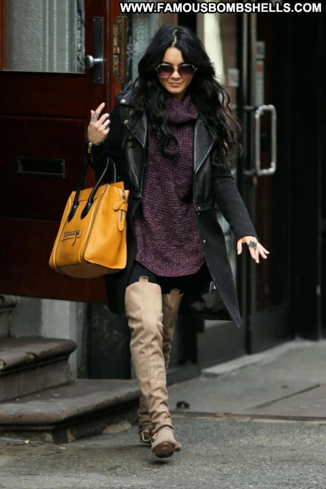 Vanessa Hudgens Babe Posing Hot Nyc Celebrity Paparazzi Beautiful
