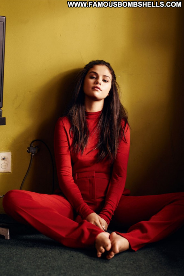 Selena Gomez Celebrity Uk Posing Hot Magazine Beautiful Babe Selena Gomez Celebrity Uk Posing Hot Magazine Beautiful Babe