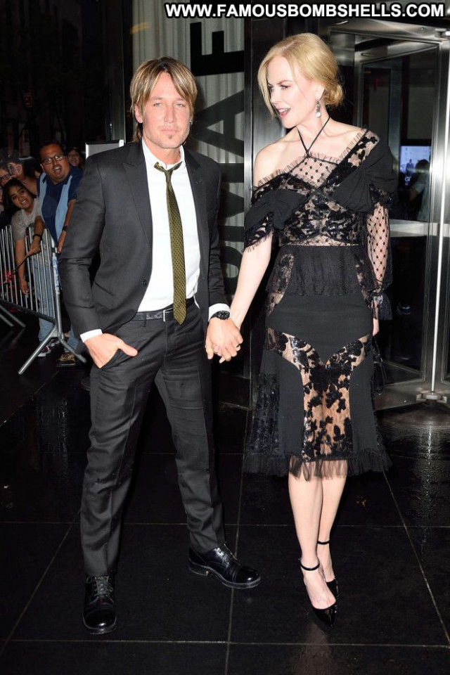 Nicole Kidman New York Paparazzi Posing Hot Beautiful Celebrity Babe