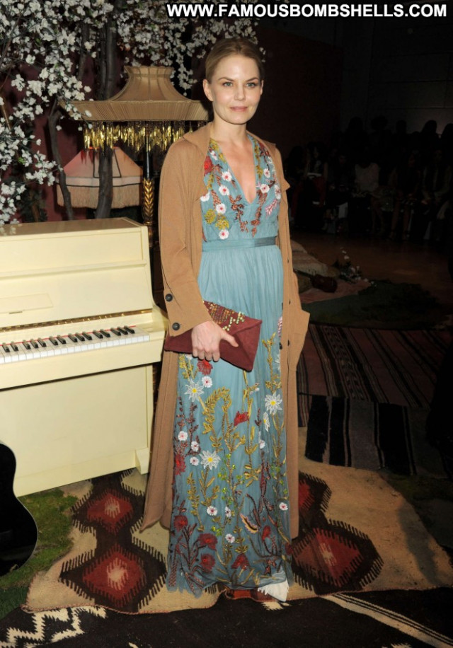 Jennifer Morrison Fashion Show Los Angeles Beautiful Posing Hot Jennifer Morrison Fashion Show Los Angeles Beautiful Posing Hot