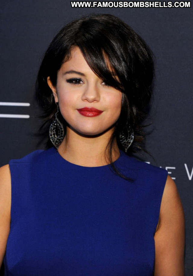 Selena Gomez Celebrity Awards Paparazzi Babe Posing Hot Beautiful