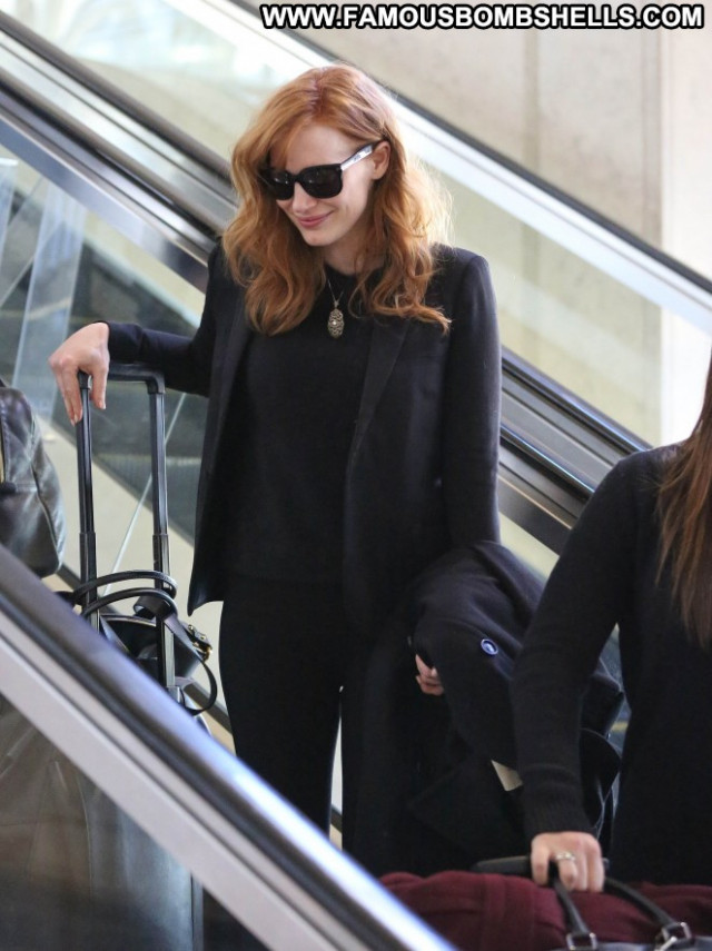 Jessica Chastain Lax Airport Beautiful Babe Paparazzi Lax Airport