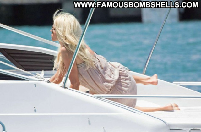 Victoria Silvstedt Bikini Beautiful Paparazzi Celebrity Ibiza Posing
