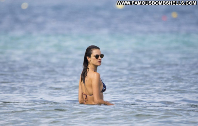 Alessia Macari Anna Nicole Singer Beautiful Sexy Bra Celebrity Bikini