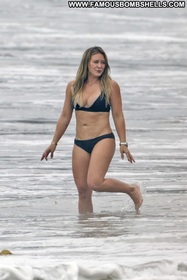 Hilary Duff No Source Posing Hot Paparazzi Celebrity Mali Bikini