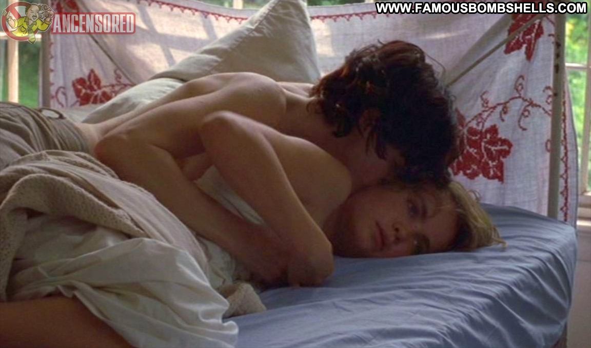 Ally sheedy tits