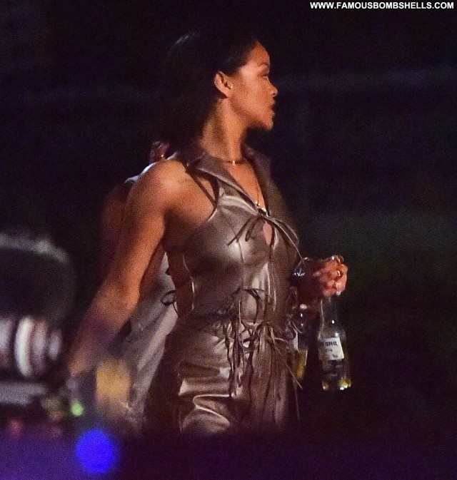 Rihanna Topless Photoshoot Topless Babe Celebrity Posing Hot