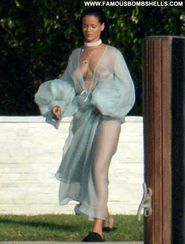 Rihanna Topless Photoshoot Beautiful Topless Posing Hot Celebrity