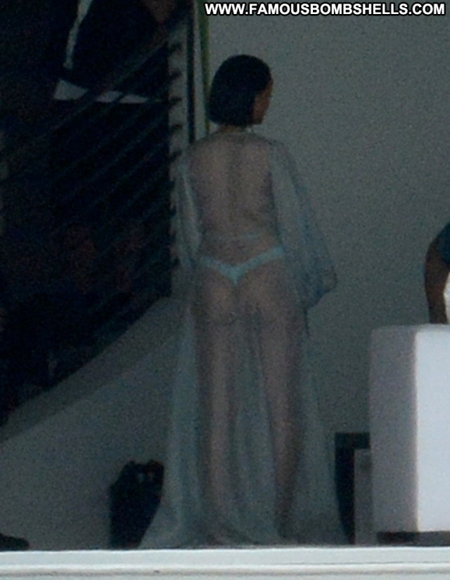 Rihanna Topless Photoshoot  Photoshoot Celebrity Beautiful Topless