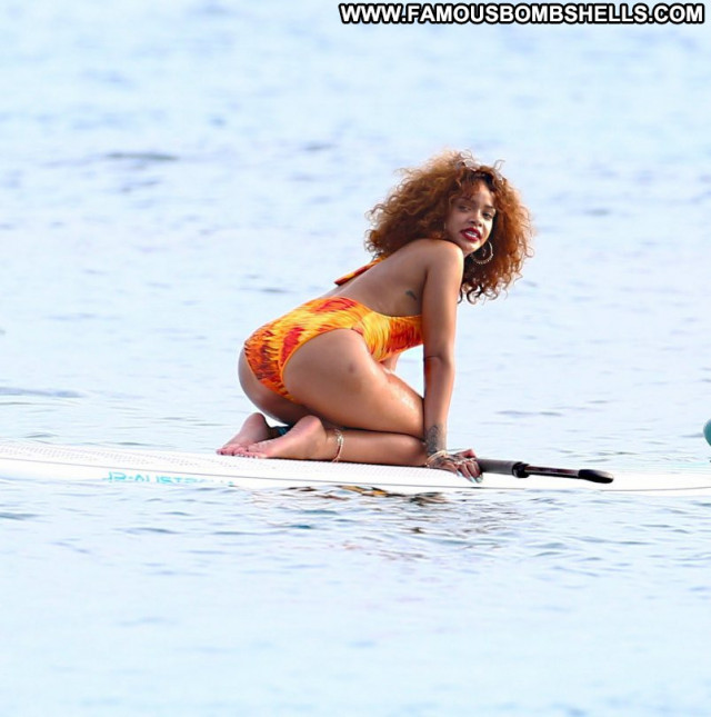 Rihanna No Source Barbados Beautiful Babe Sexy Hot Posing Hot