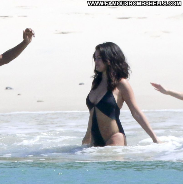 Selena Gomez Swimsuit Beautiful Sexy Candids Celebrity Babe Posing