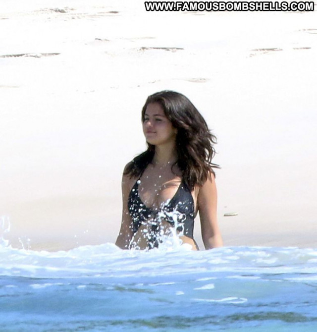 Selena Gomez No Source Babe Celebrity Beautiful Candids Swimsuit Sexy