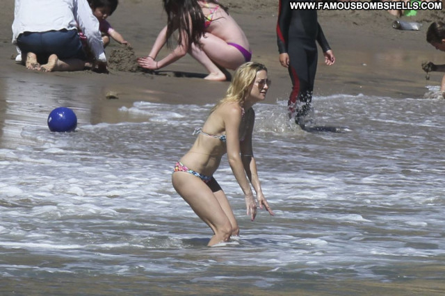 Kate Hudson The Beach Candids Sexy Posing Hot Babe Bikini Beach