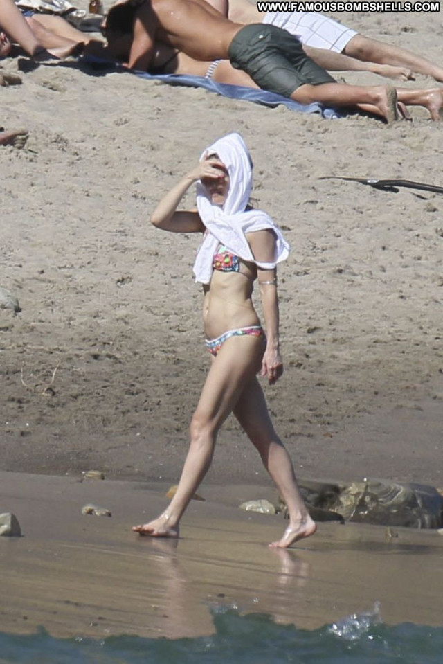 Kate Hudson The Beach  Beach Sexy Babe Posing Hot Beautiful Bikini