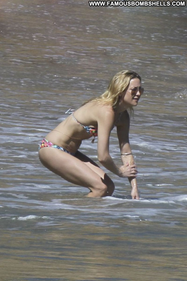 Kate Hudson The Beach Sexy Beach Candids Celebrity Posing Hot Bikini