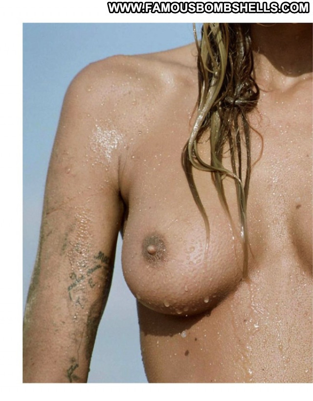 Sahara Ray Topless Photoshoot Desert Posing Hot Babe Topless