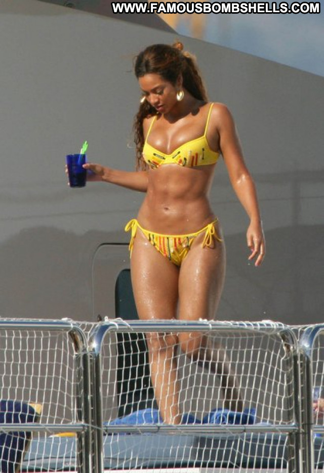 Beyonce Knowles No Source Beautiful Hot Posing Hot Celebrity Babe