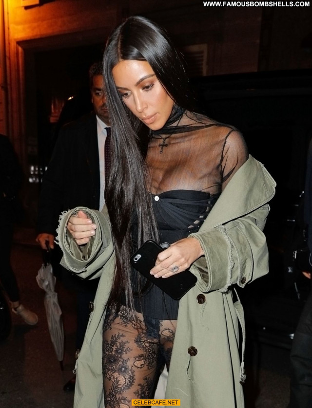 Kim Kardashian No Source  Paris Posing Hot Beautiful Celebrity Babe