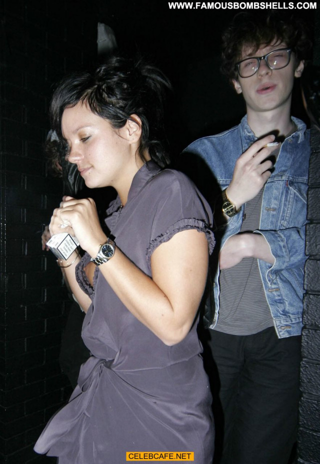 Lily Allen Paparazzi Shots Babe Paparazzi Posing Hot Beautiful Tit