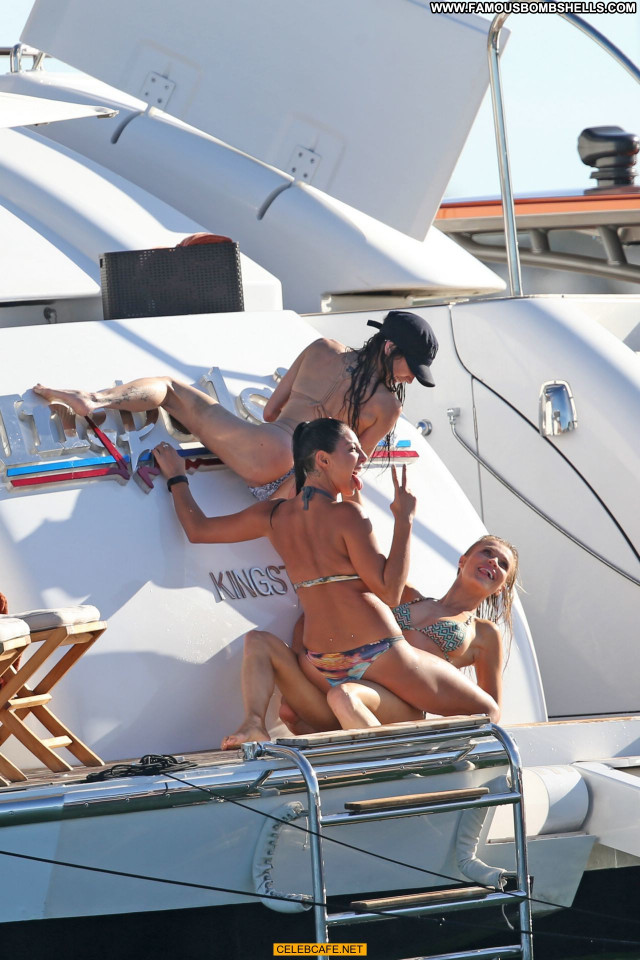 Joanna Krupa No Source Babe Yacht Toples Topless Beautiful Posing Hot