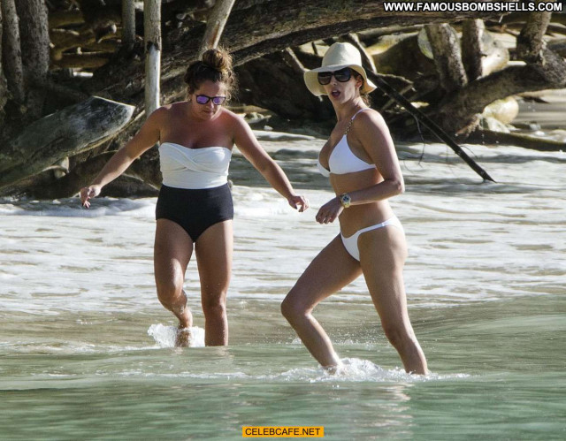 Lauren Silverman No Source Posing Hot Beautiful Bar Barbados Bikini