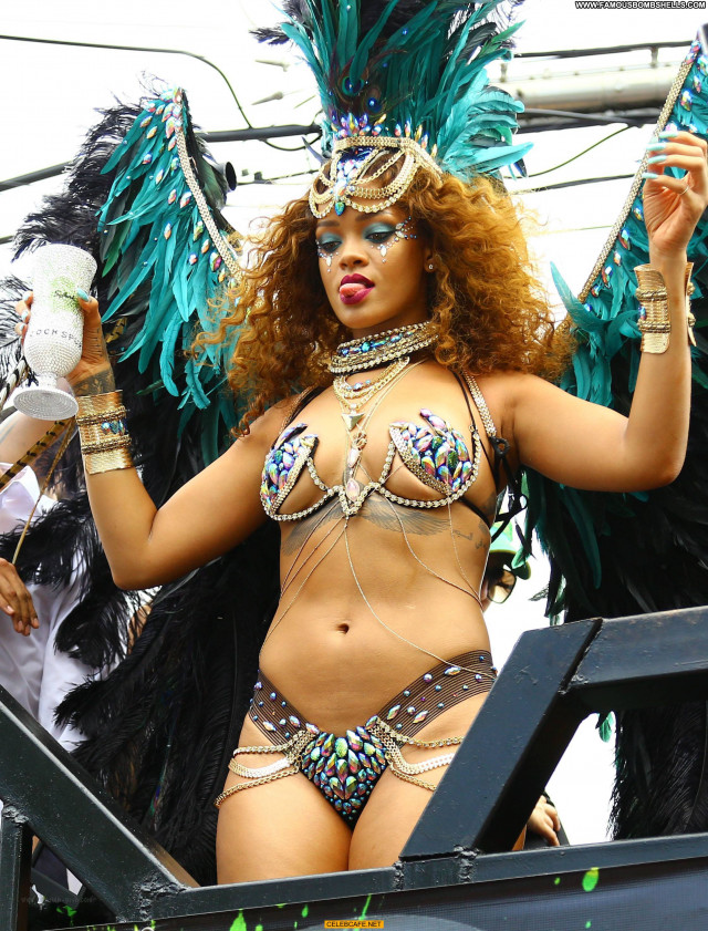 Rihanna No Source Beautiful Barbados Celebrity Sex Bar Babe Posing