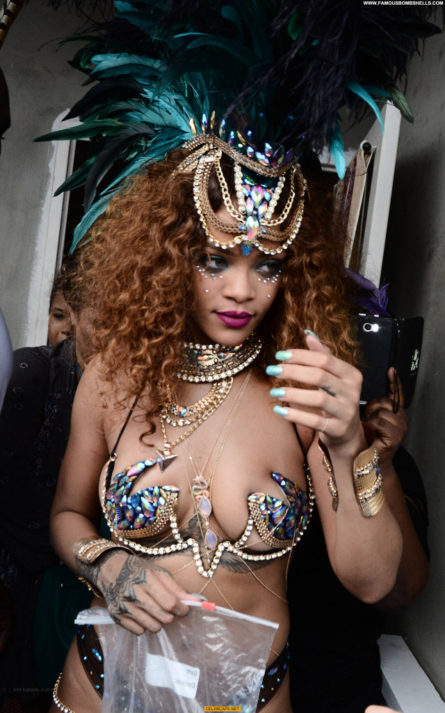 Rihanna No Source Barbados Posing Hot Bar Celebrity Beautiful Babe