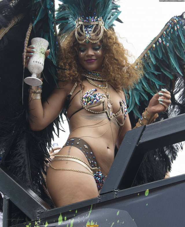 Rihanna No Source Celebrity Sex Babe Sexy Posing Hot Beautiful