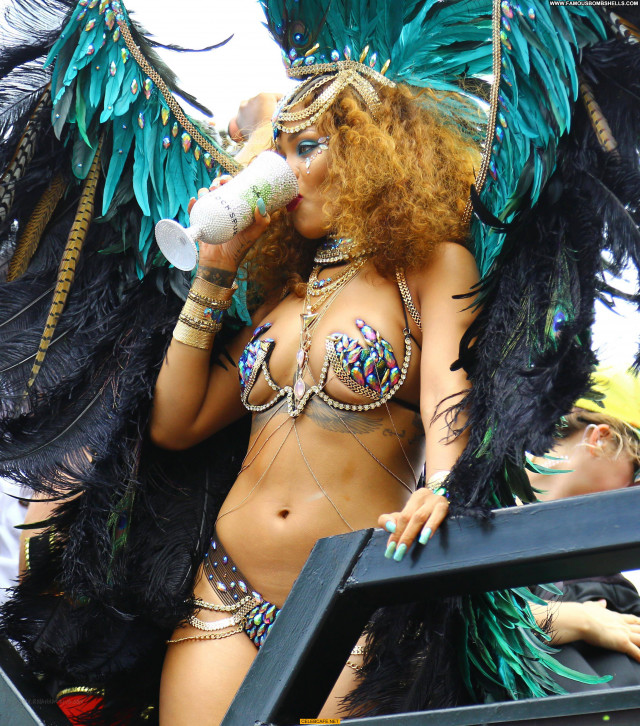 Rihanna No Source  Sexy Celebrity Sex Bar Posing Hot Babe Beautiful