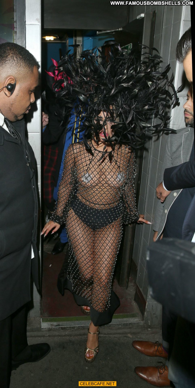 Lady Gaga Fishnet Toples Posing Hot Gag Babe Celebrity