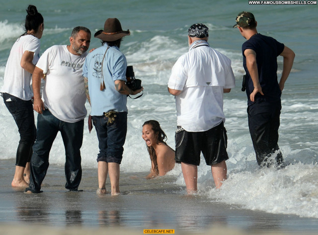 Chrissy Teigen Miami Beach Beautiful Toples Topless Posing Hot