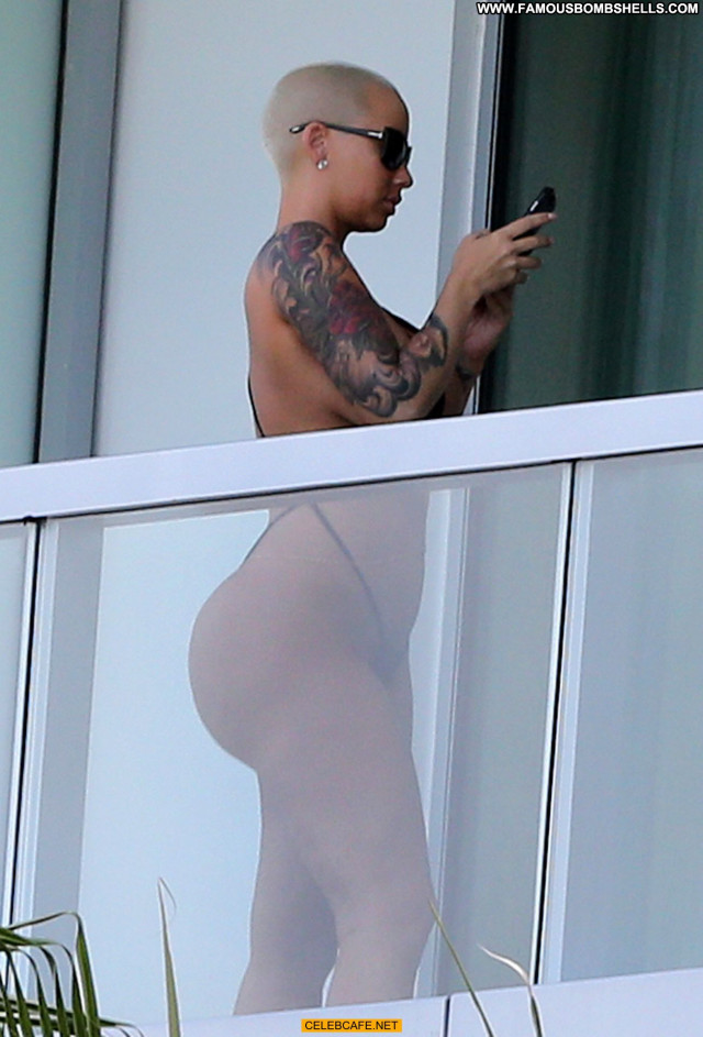 Amber Rose No Source Posing Hot Hotel Beautiful Hot Side Of Boob