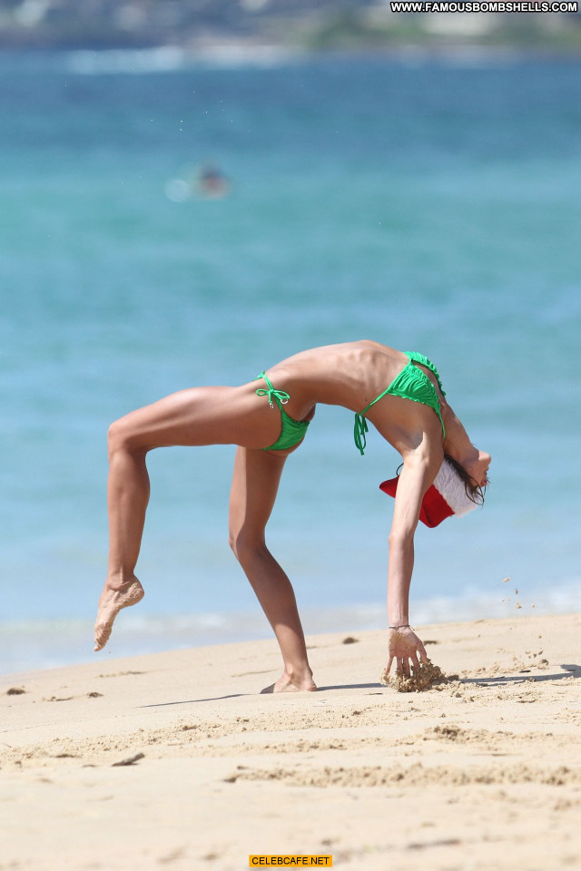 Sharni Vinson The Beach Celebrity Beautiful Posing Hot Bikini Beach