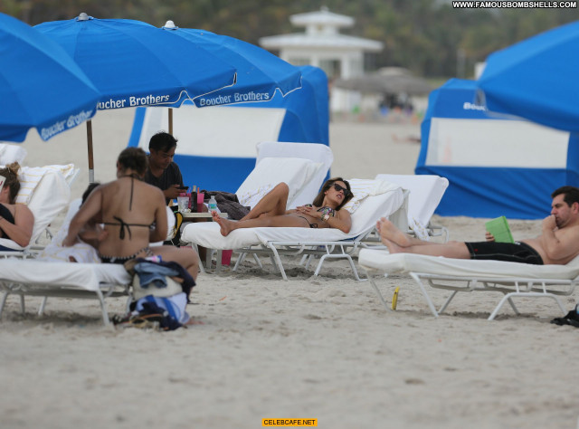 Alessandra Ambrosio Miami Beach Beach Beautiful Posing Hot Celebrity