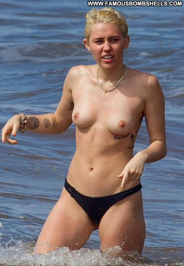 Miley Cyrus The Oc Breasts Boyfriend Topless Bikini Beach Big Tits