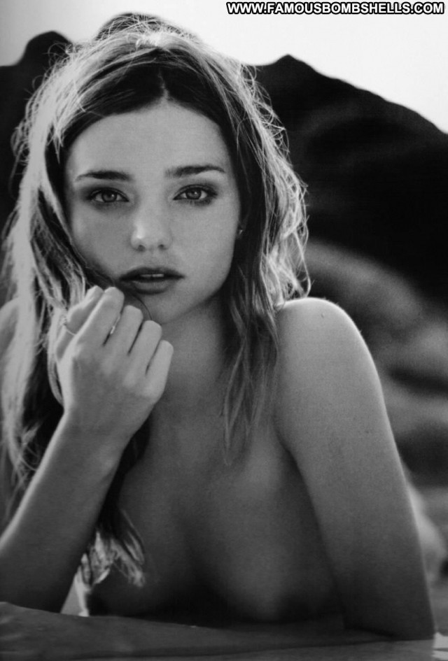 Miranda Kerr The Oc  Topless Celebrity Nude Candid Beautiful Ass Babe