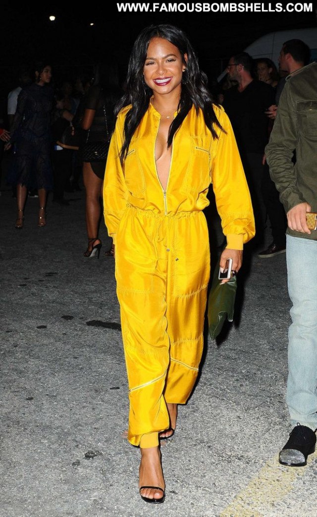 Karrueche Tran No Source Beautiful Party Babe Nyc Paparazzi Posing