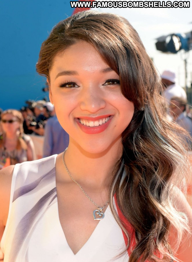 Gabrielle Elyse Celebrity Beautiful Babe Posing Hot Paparazzi Awards