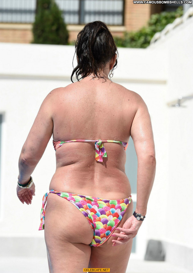 Lisa Appleton Paparazzi Shots Pool Boobs Big Tits Celebrity Posing