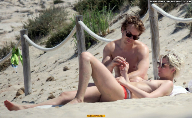 Teliz Alley No Source Girlfriend Beach Celebrity Toples Topless