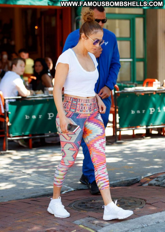 Jennifer Lopez New York New York Posing Hot Babe Celebrity Beautiful