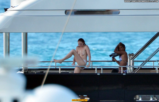 Lily Cole No Source Yacht Beautiful Babe Posing Hot Celebrity Bar