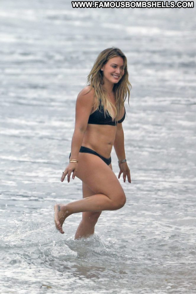 Hilary Duff No Source Bikini Mali Celebrity Beach Paparazzi Babe